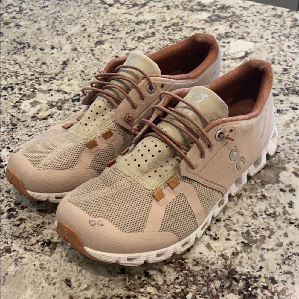 ON Running Women’s Cloud Running Shoes